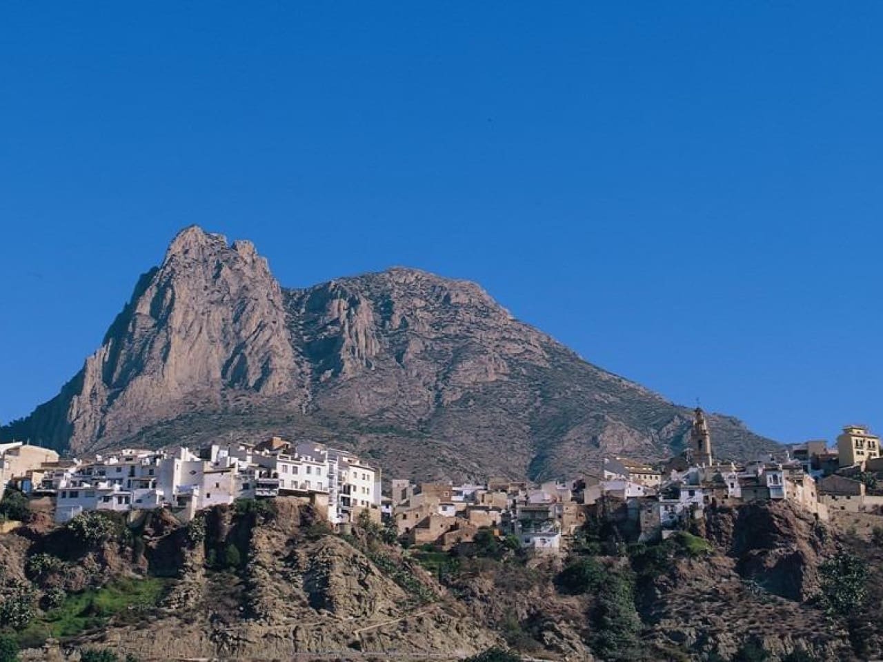 3 bedroom Villa for sale in Finestrat with pool - € 503,000 (Ref: 9233396)