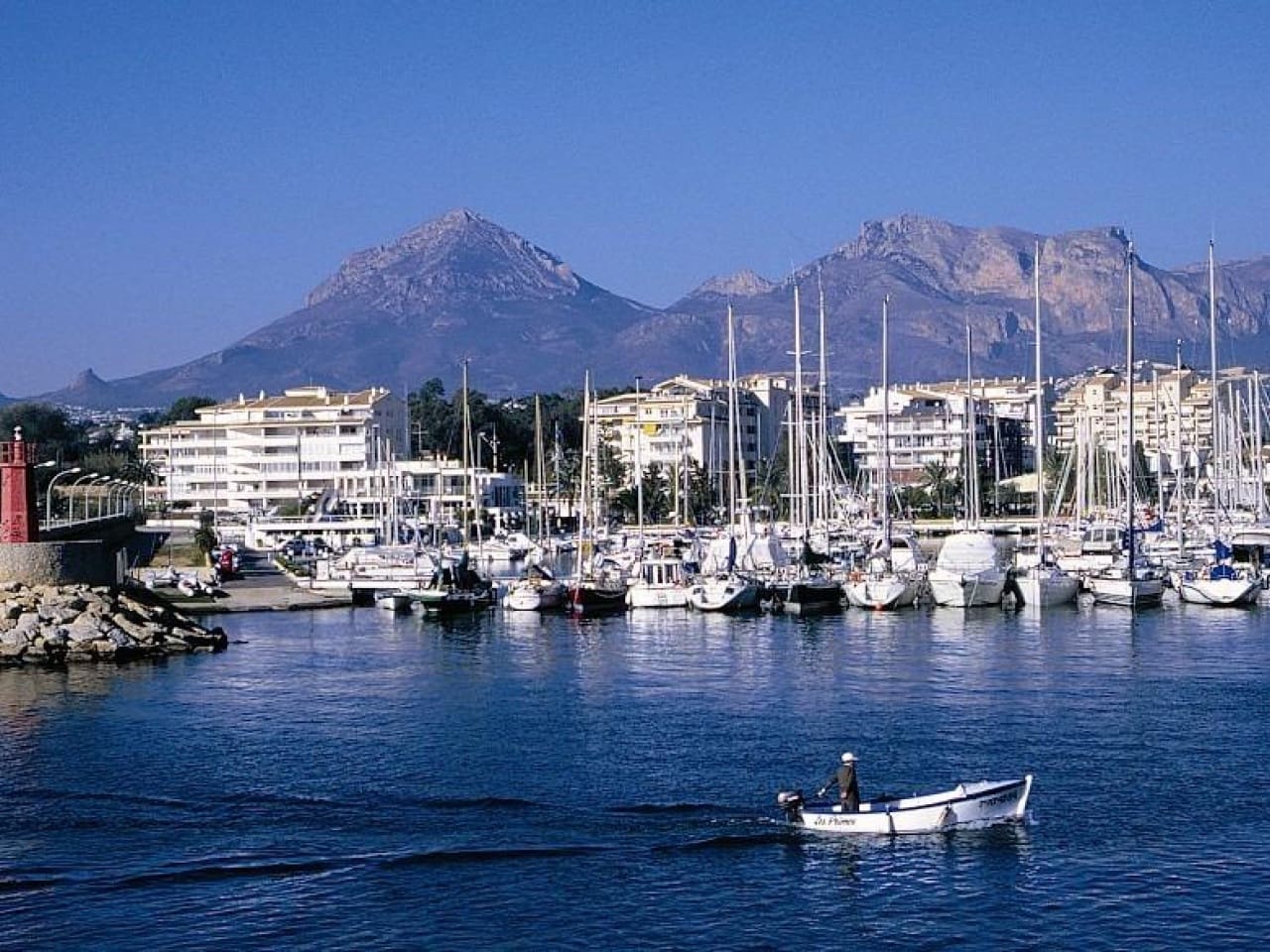 3 bedroom Villa for sale in Finestrat with pool - € 503,000 (Ref: 9233396)