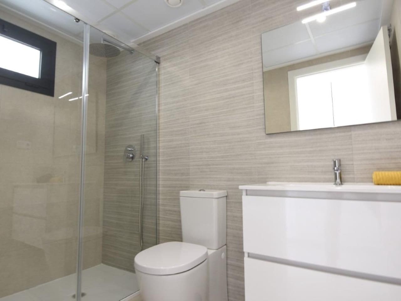 3 quarto Apartamento para venda em San Miguel de Salinas com piscina - 276 000 € (Ref: 9233401)