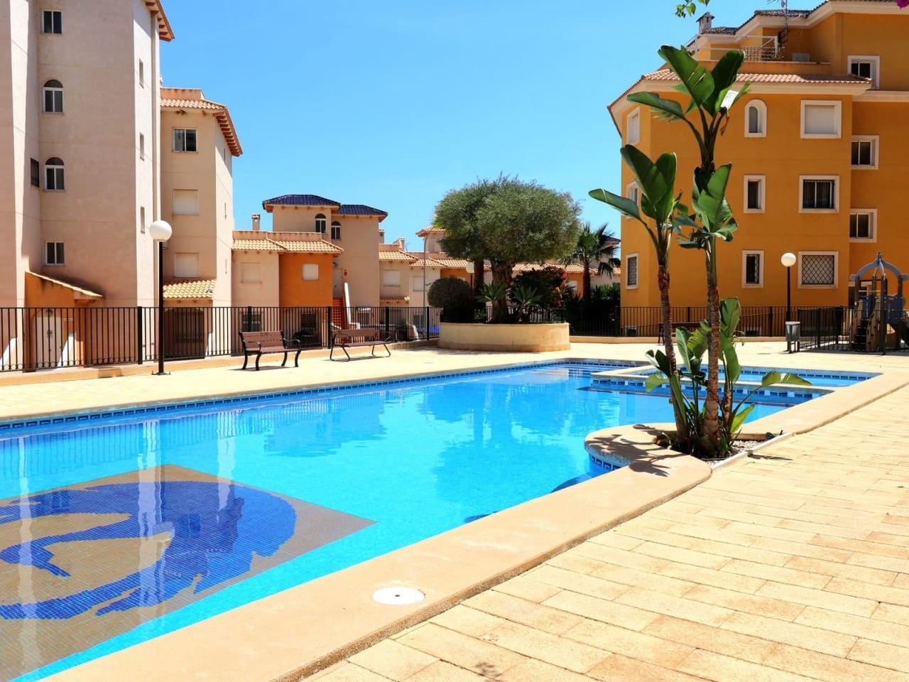 3 quarto Apartamento para venda em Campoamor com piscina garagem - 290 000 € (Ref: 9233408)