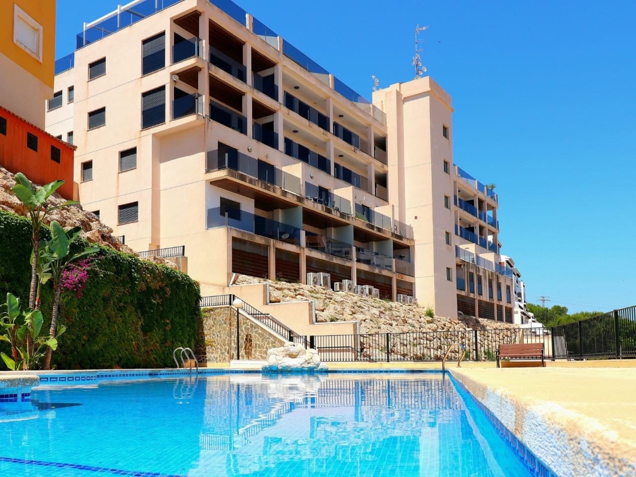3 quarto Apartamento para venda em Campoamor com piscina garagem - 290 000 € (Ref: 9233408)