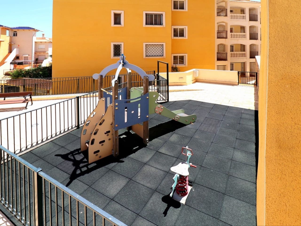 3 quarto Apartamento para venda em Campoamor com piscina garagem - 290 000 € (Ref: 9233408)