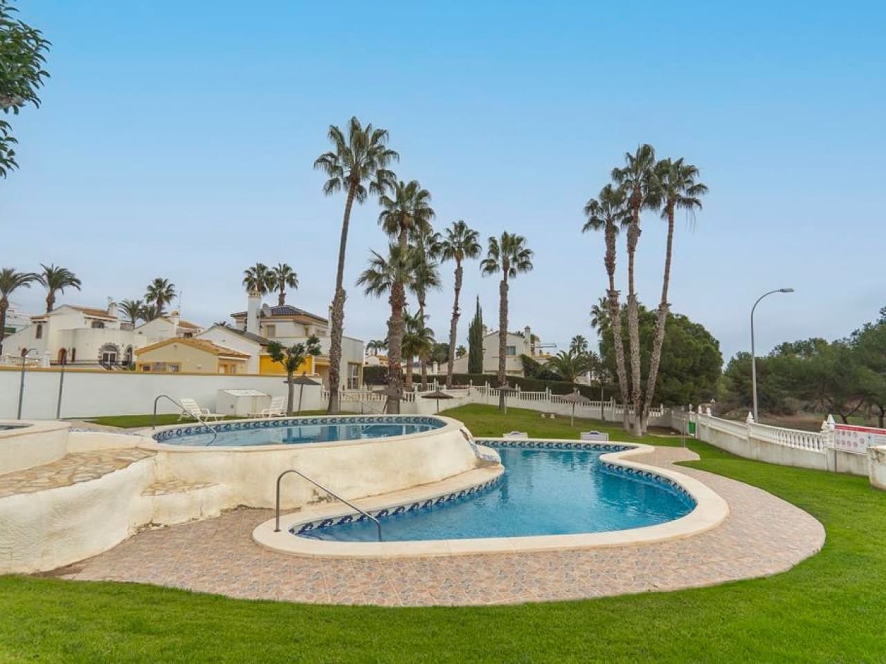 2 chambre Maison de Ville à vendre à Villamartin avec piscine garage - 320 000 € (Ref: 9233469)