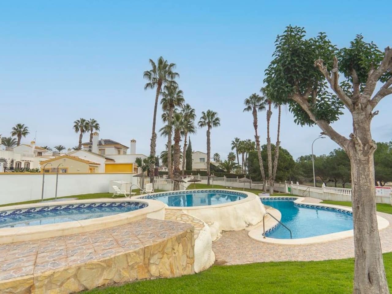 2 chambre Maison de Ville à vendre à Villamartin avec piscine garage - 320 000 € (Ref: 9233469)