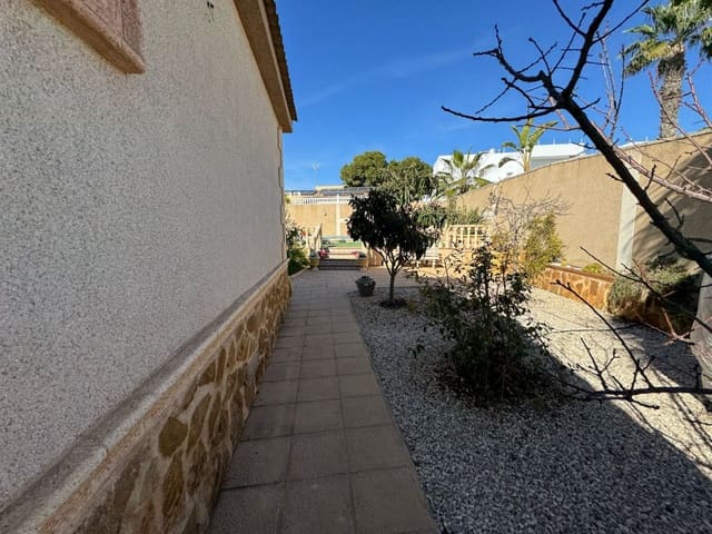 Villa te koop in Los Balcones - Los Altos, Torrevieja met zwembad garage - € 456.000 (Ref: 9233470)