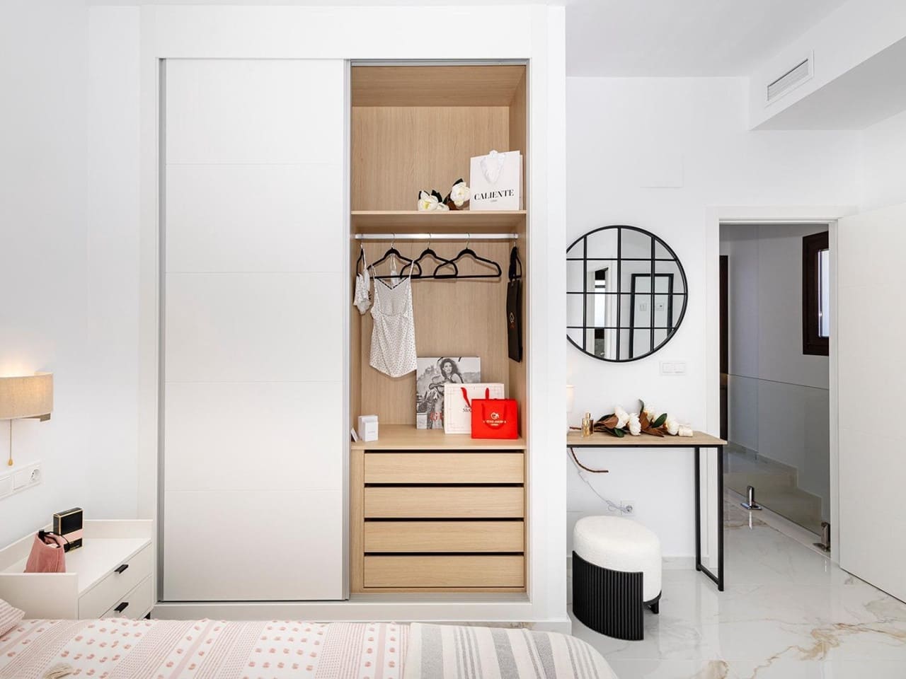 3 makuuhuone Huvila myytävänä paikassa Polop mukana uima-altaan 
autotalli - 598 000 € (Ref: 9233473)