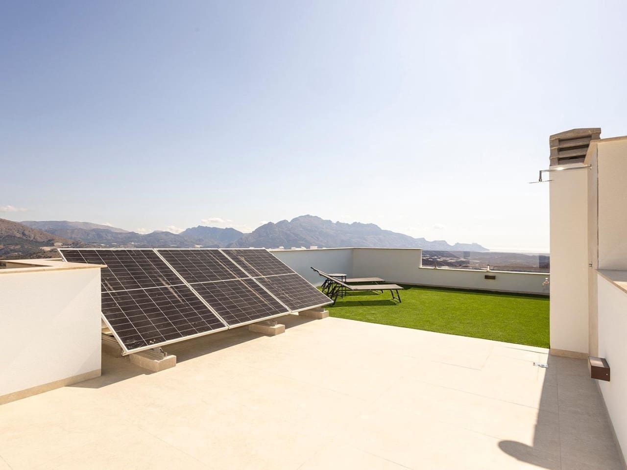 3 makuuhuone Huvila myytävänä paikassa Polop mukana uima-altaan 
autotalli - 598 000 € (Ref: 9233473)