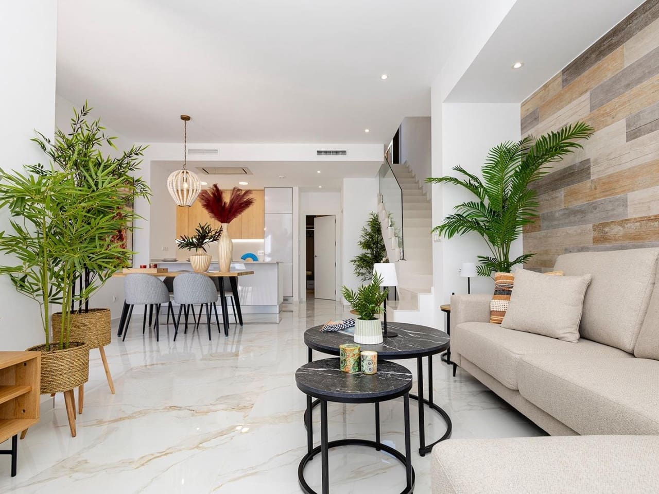 3 makuuhuone Huvila myytävänä paikassa Polop mukana uima-altaan 
autotalli - 598 000 € (Ref: 9233473)