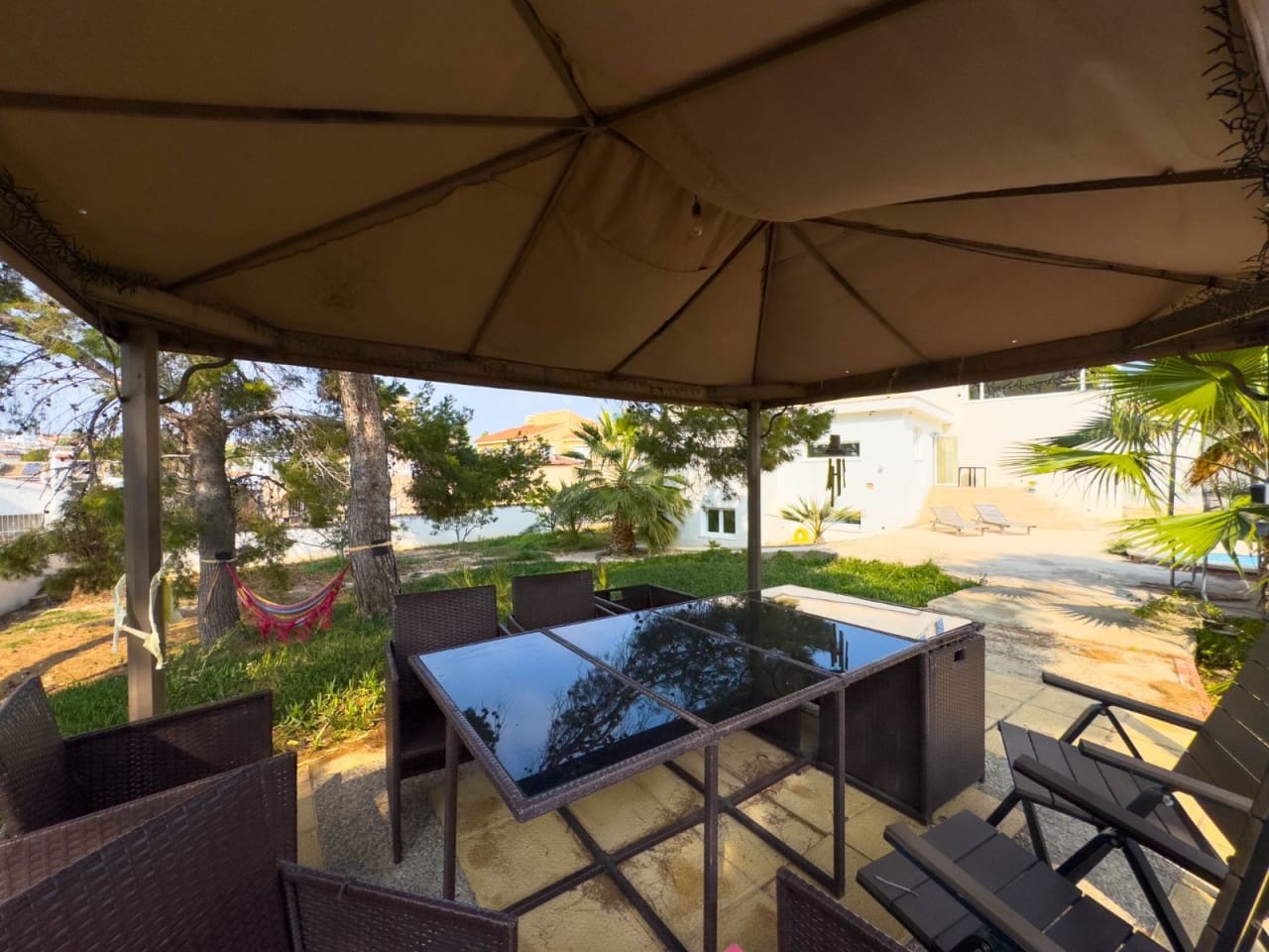 4 slaapkamer Villa te koop in Dona Pepa met zwembad - € 549.000 (Ref: 9233475)