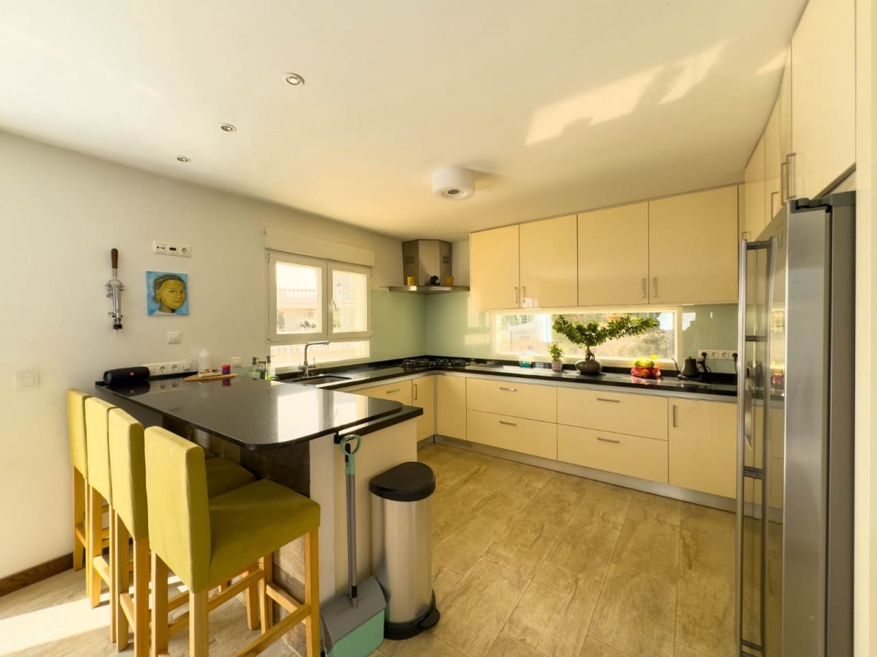 4 slaapkamer Villa te koop in Dona Pepa met zwembad - € 549.000 (Ref: 9233475)