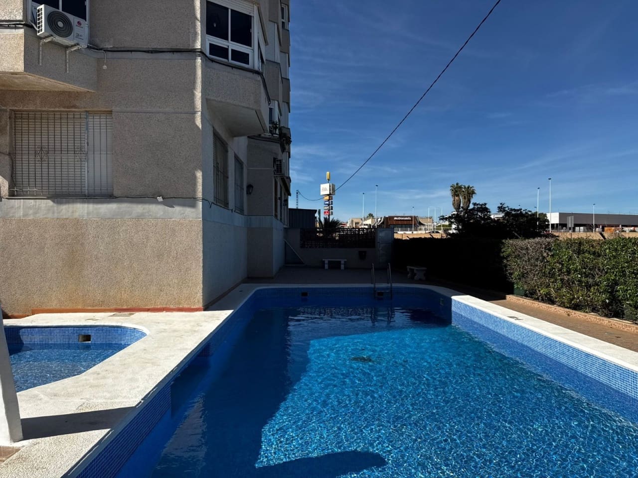 2 bedroom Apartment for sale in Punta Prima with pool - € 175,000 (Ref: 9233477)