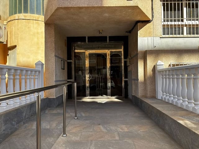 Garasje til salgs i Punta Prima, Orihuela - € 12 000 (Ref: 9233478)