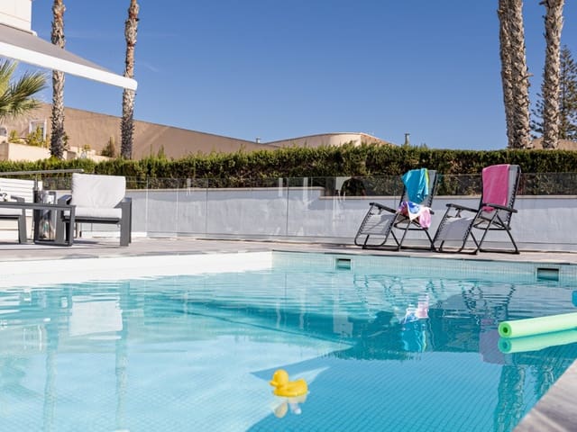 3 chambre Finca/Maison de Campagne à vendre à Los Balcones avec piscine - 539 000 € (Ref: 9233486)