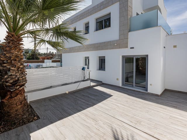 3 chambre Finca/Maison de Campagne à vendre à Los Balcones avec piscine - 539 000 € (Ref: 9233486)