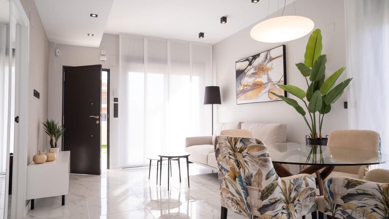 3 Zimmer Villa zu verkaufen in Pilar de la Horadada mit Pool - 340.000 € (Ref: 9233503)