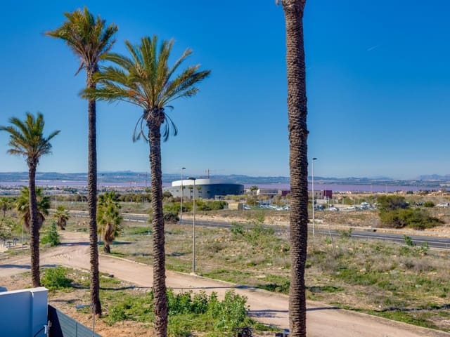 3 soveværelse Villa til salg i Parque Acuático - Sector 25, Torrevieja med swimmingpool garage - € 595.000 (Ref: 9233509)