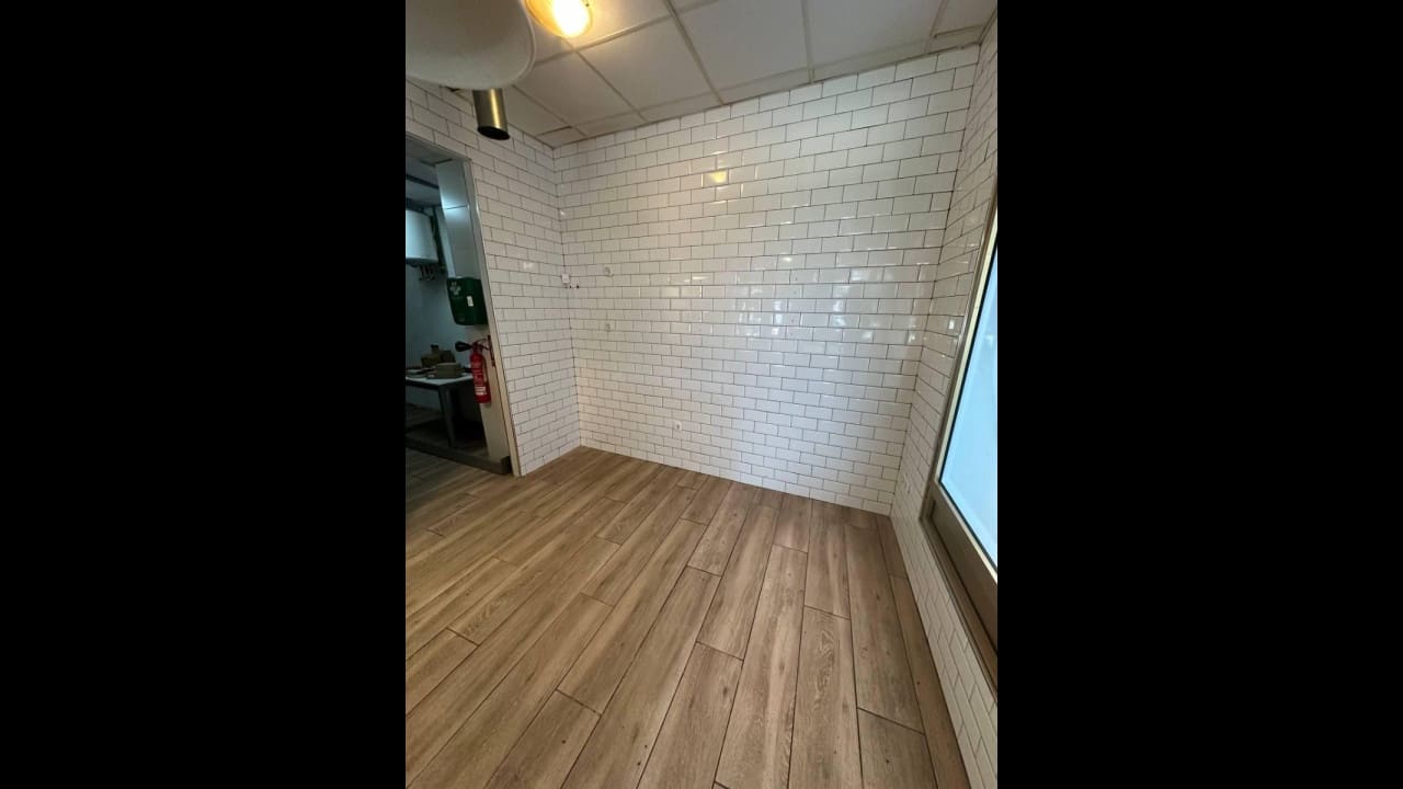 1 sovrum Kommersiell till salu i Alicante stad - 480 000 € (Ref: 9233512)