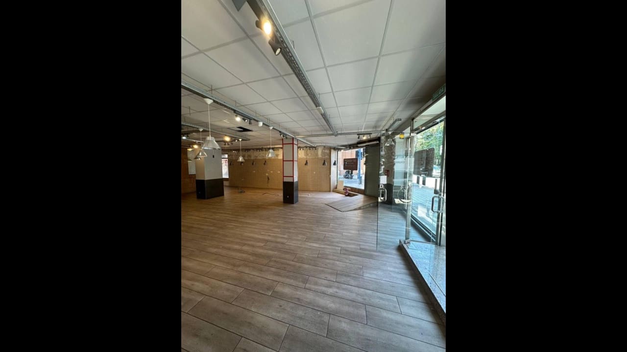 1 sovrum Kommersiell till salu i Alicante stad - 480 000 € (Ref: 9233512)