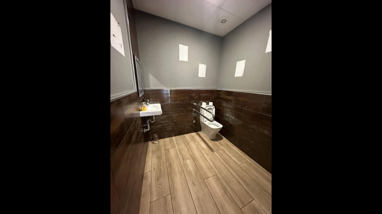 1 sovrum Kommersiell till salu i Alicante stad - 480 000 € (Ref: 9233512)