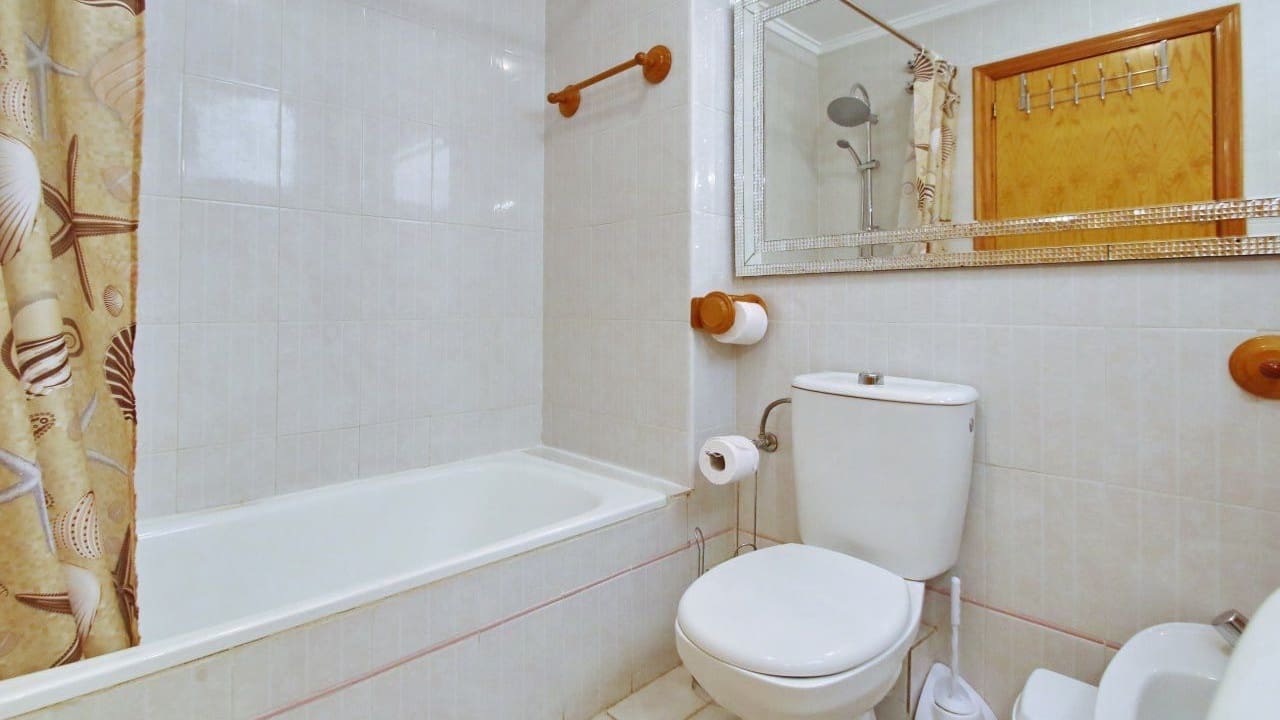 1 makuuhuone Huoneisto myytävänä paikassa Torrevieja - 170 000 € (Ref: 9233513)