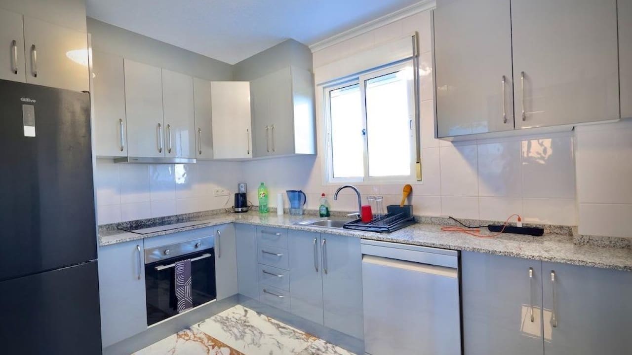 4 slaapkamer Villa te koop in San Miguel de Salinas met zwembad - € 320.000 (Ref: 9233523)