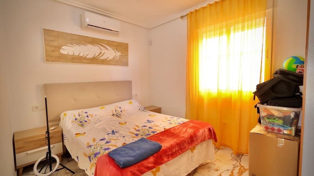 4 slaapkamer Villa te koop in San Miguel de Salinas met zwembad - € 320.000 (Ref: 9233523)