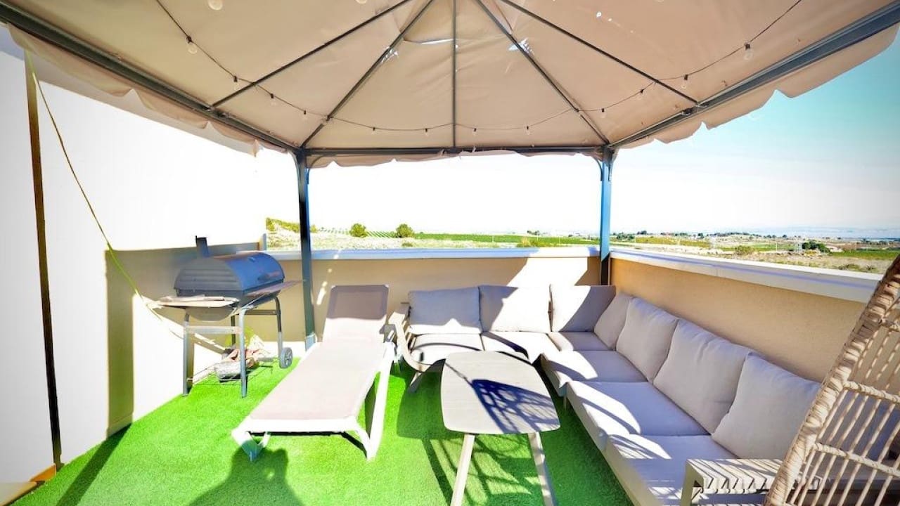 4 slaapkamer Villa te koop in San Miguel de Salinas met zwembad - € 320.000 (Ref: 9233523)