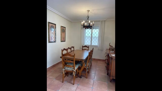 4 soveværelse Villa til salg i Las Piscinas Naturales, Torrevieja - € 1.000.000 (Ref: 9233528)