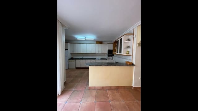 4 soveværelse Villa til salg i Las Piscinas Naturales, Torrevieja - € 1.000.000 (Ref: 9233528)
