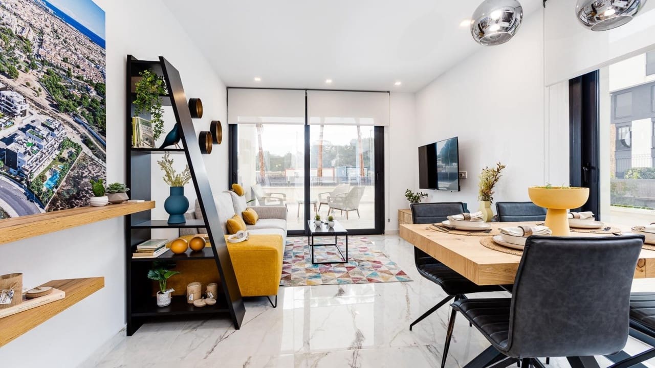 2 Zimmer Villa zu verkaufen in Ciudad Quesada mit Pool - 294.000 € (Ref: 9233546)