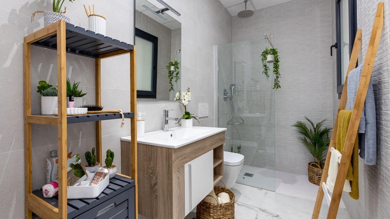 3 slaapkamer Villa te koop in Ciudad Quesada met zwembad - € 496.000 (Ref: 9233548)