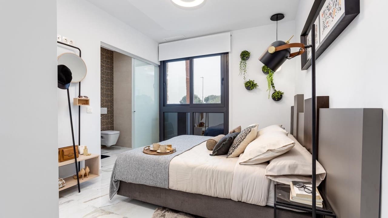 3 slaapkamer Villa te koop in Ciudad Quesada met zwembad - € 496.000 (Ref: 9233548)