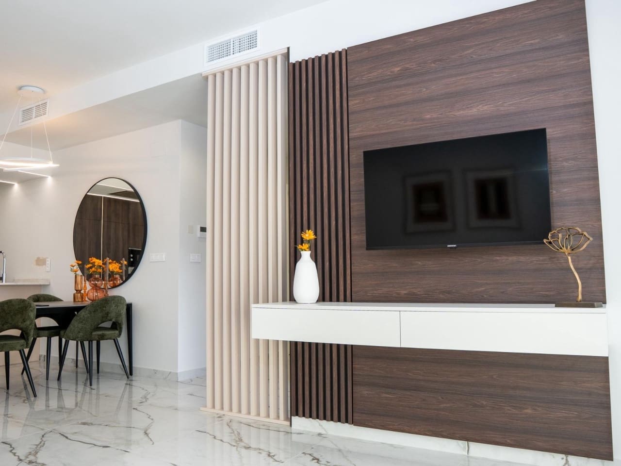 3 slaapkamer Villa te koop in Ciudad Quesada met zwembad - € 496.000 (Ref: 9233548)