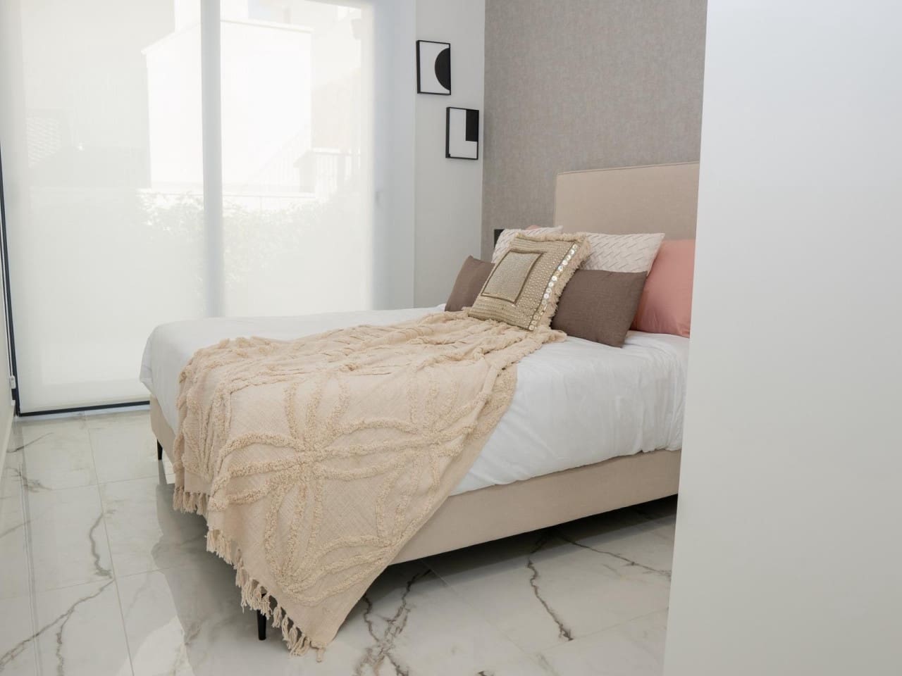 3 slaapkamer Villa te koop in Ciudad Quesada met zwembad - € 496.000 (Ref: 9233548)