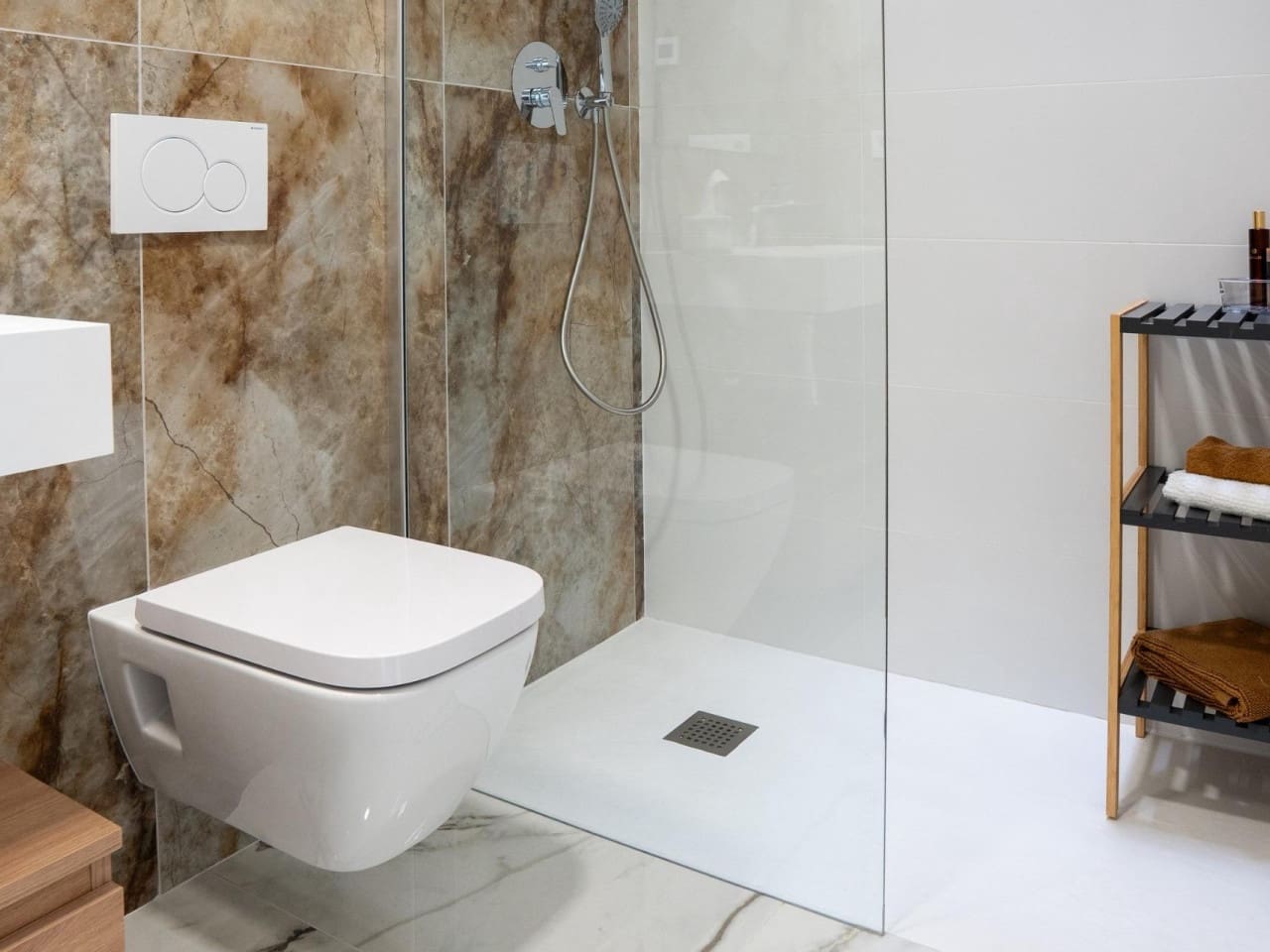 3 slaapkamer Villa te koop in Ciudad Quesada met zwembad - € 496.000 (Ref: 9233548)