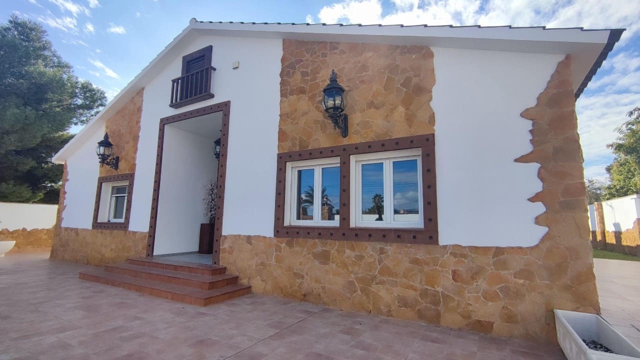 5 makuuhuone Maalaistalo myytävänä paikassa Muchamiel / Mutxamel mukana uima-altaan - 699 000 € (Ref: 9233556)