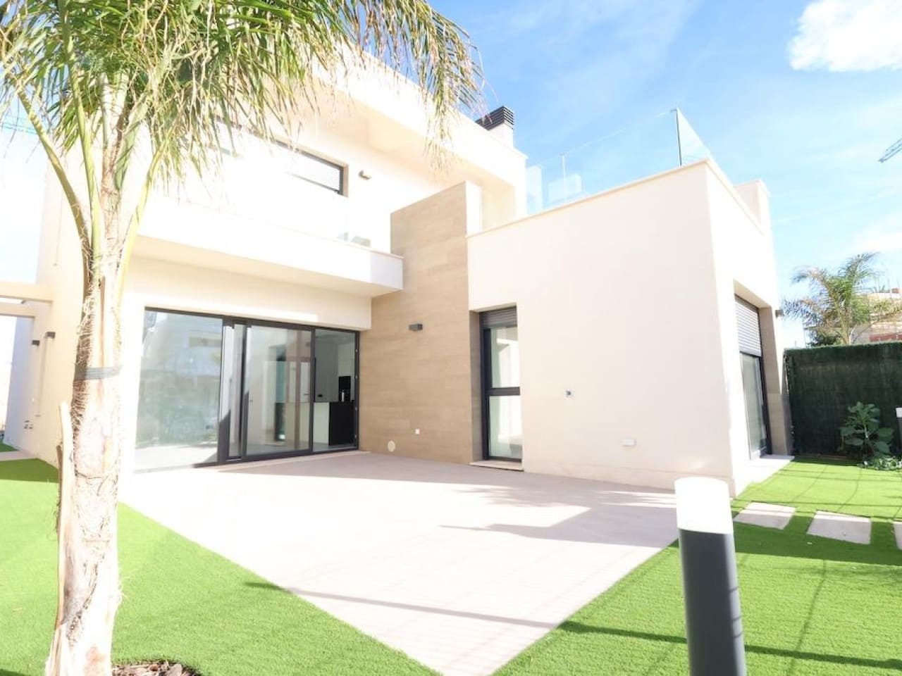 3 bedroom Villa for sale in Torre-Pacheco with pool - € 439,000 (Ref: 9233558)