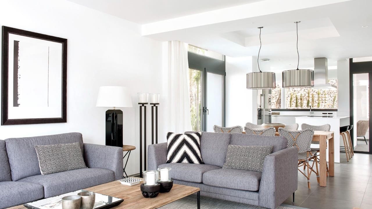 4 Zimmer Villa zu verkaufen in Atamaria mit Pool - 840.000 € (Ref: 9233559)