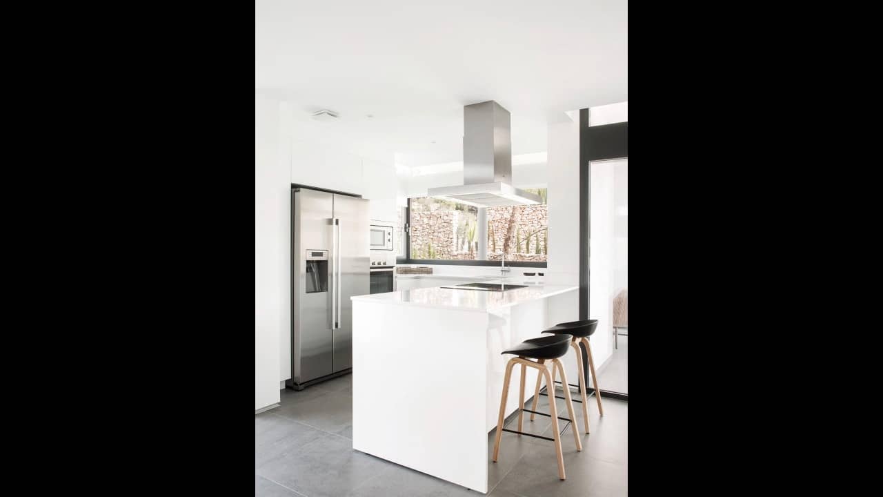 4 Zimmer Villa zu verkaufen in Atamaria mit Pool - 840.000 € (Ref: 9233559)