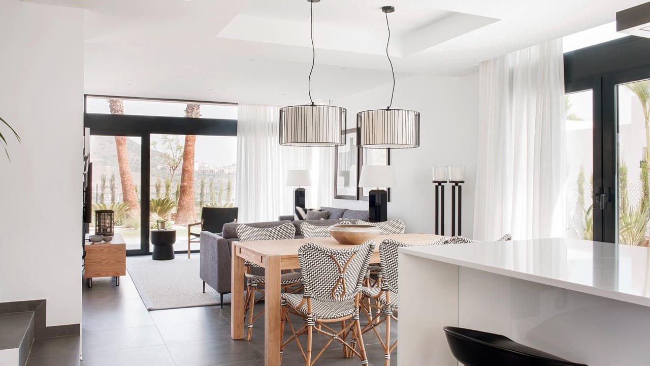 4 Zimmer Villa zu verkaufen in Atamaria mit Pool - 840.000 € (Ref: 9233559)