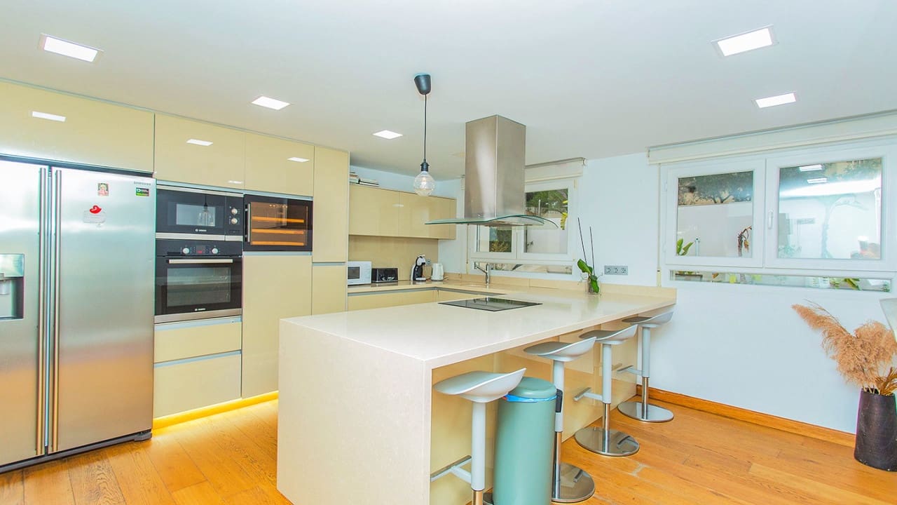 6 slaapkamer Villa te koop in Los Balcones met zwembad garage - € 850.000 (Ref: 9233562)