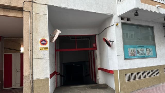 Garasje til salgs i Playa del Acequión, Torrevieja - € 15 000 (Ref: 9233569)