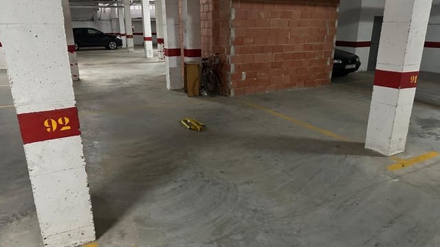 Garasje til salgs i Playa del Acequión, Torrevieja - € 15 000 (Ref: 9233569)