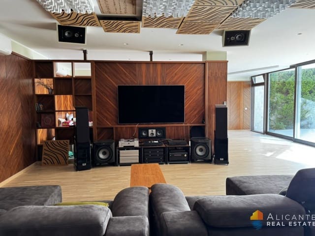 5 slaapkamer Villa te koop in Altea met garage - € 2.480.000 (Ref: 9233570)