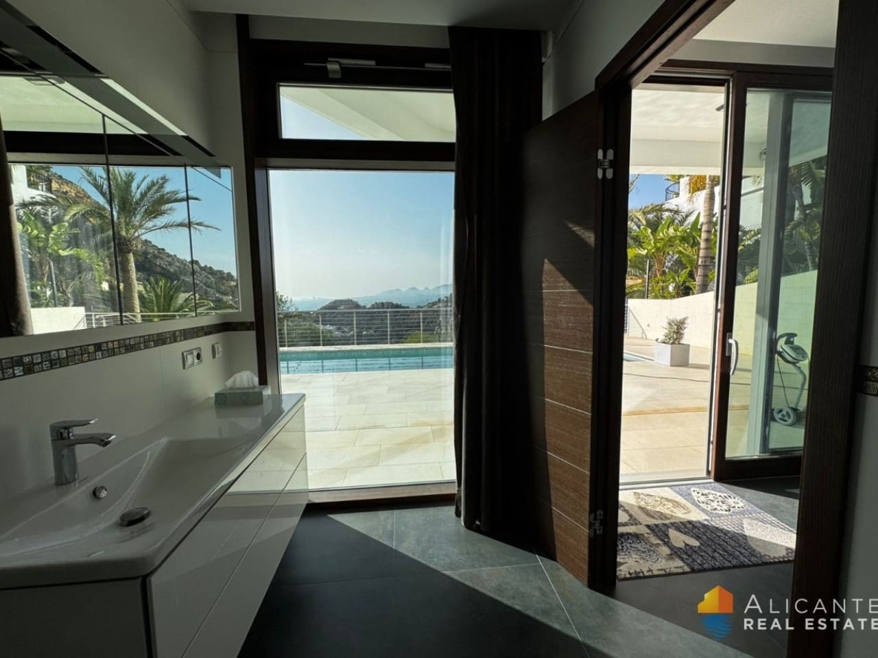 5 sypialnia Willa na sprzedaż w Altea - 2 465 000 € (Ref: 9233570)