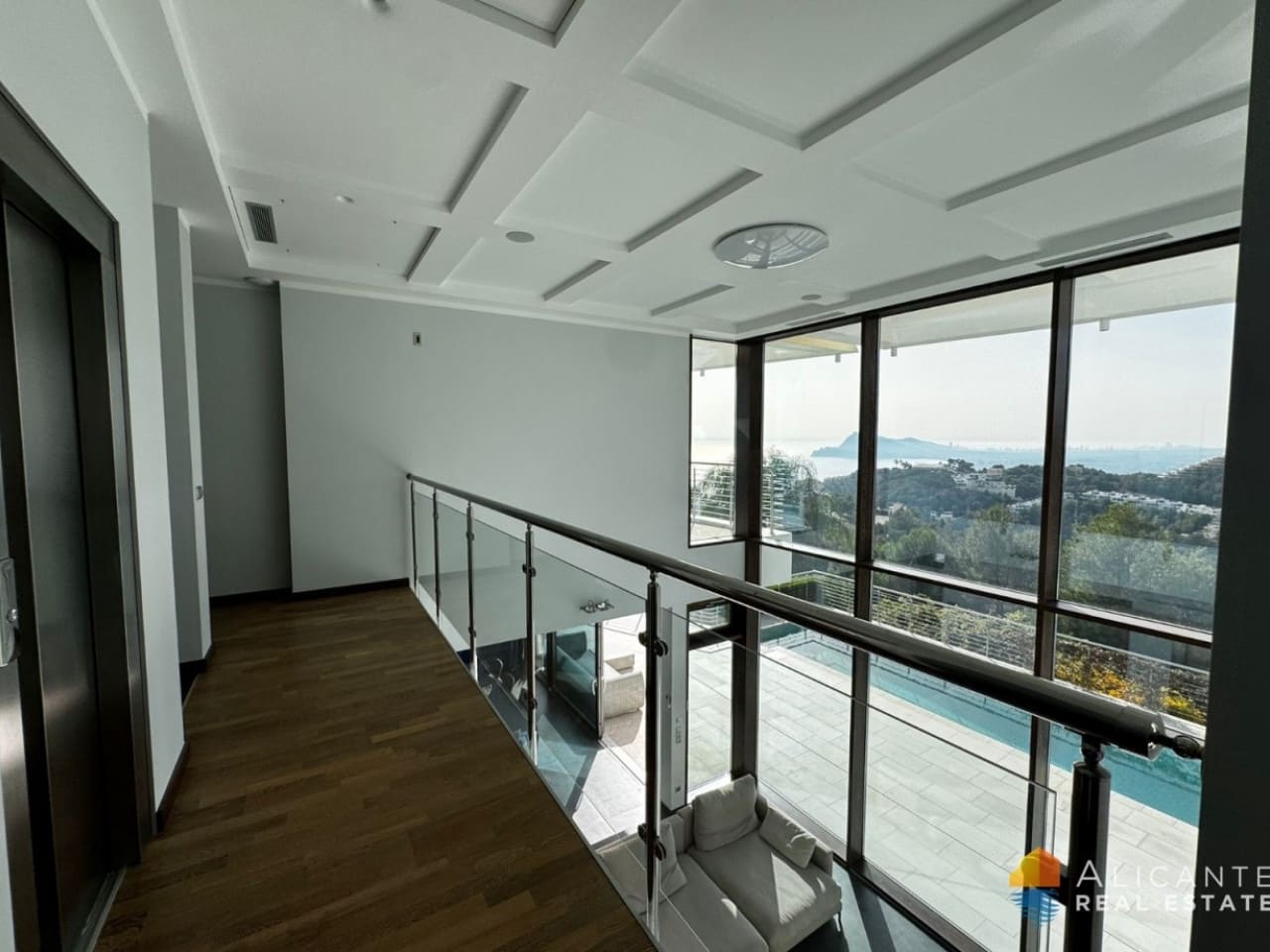 5 bedroom Villa for sale in Altea with garage - € 2,480,000 (Ref: 9233570)