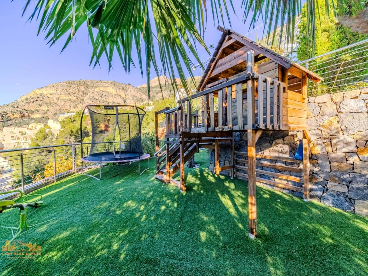 Chalet de 5 habitaciones en Altea en venta con garaje - 2.650.000 € (Ref: 9233570)