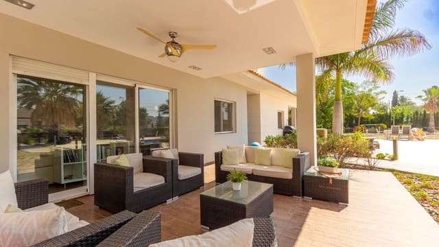 5 sovrum Villa till salu i Rebolledo, Alicante stad med pool - 725 000 € (Ref: 9233574)