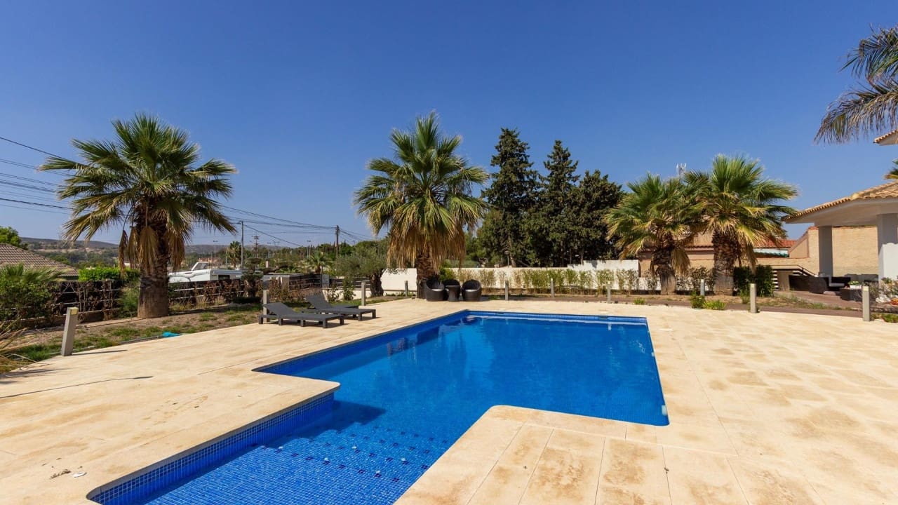 5 sovrum Villa till salu i Rebolledo med pool - 725 000 € (Ref: 9233574)