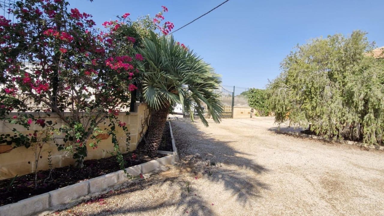 2 sovrum Finca/Hus på landet till salu i Elche / Elx - 395 000 € (Ref: 9233575)